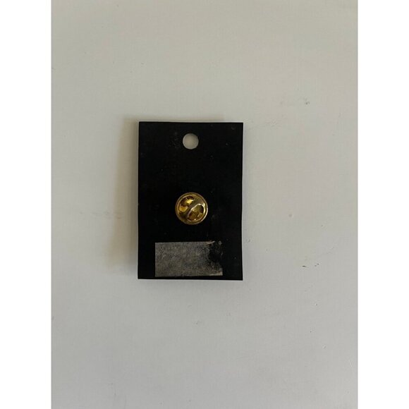 Mount Rushmore Pin NEW Vintage - Picture 2 of 2